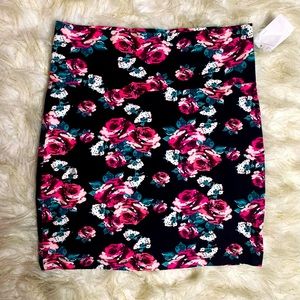 Floral mini skirt